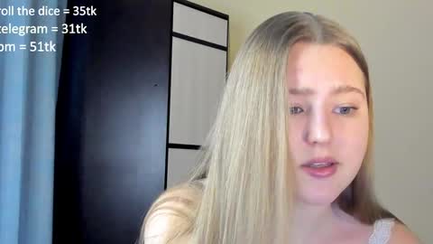 Snapshot of abbywyte chatting on January 2025 12:17:02 PM Abby    Stream at Sat  Sun  Mon  Fri online show from January 2025 12:17:02 PM