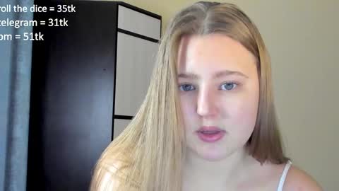 Snapshot of abbywyte chatting on January 2025 01:36:02 PM Abby    Stream at Sat  Sun  Mon  Fri online show from January 2025 01:36:02 PM