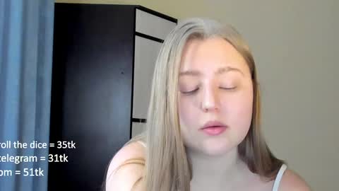 Snapshot of abbywyte chatting on February 2025 02:22:02 PM Abby    Stream at Sat  Sun  Mon  Fri online show from February 2025 02:22:02 PM