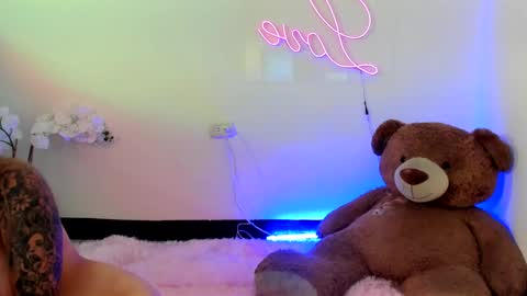  Abella and Kendra  online show from January 2025 01:09:02 AM