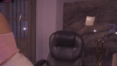  Abella  online show from October 2025 01:03:02 PM