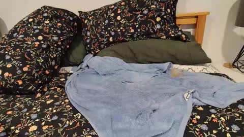 Naked Gentleman online show from December 2025 05:25:02 AM