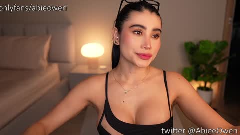 abie_owen online show from March 2026 12:15:02 AM