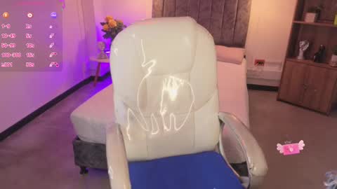 Abigail online show from September 2025 08:35:02 PM