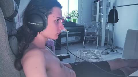 hi  cum in pvt noi extra tip online show from April 2026 12:44:02 PM