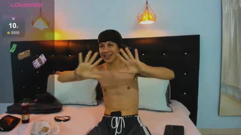 abraham_horny18 online show from November 2025 08:25:02 PM