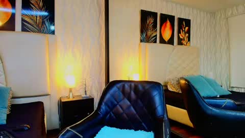 Snapshot of abravanel_sefardi chatting on April 2026 10:00:02 PM Abrovanel online show from April 2026 10:00:02 PM