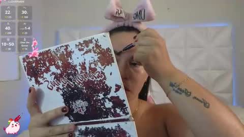 Abril  online show from February 2025 09:02:01 AM