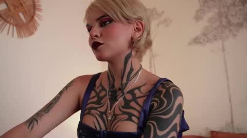 April  online show from October 2025 10:58:02 AM