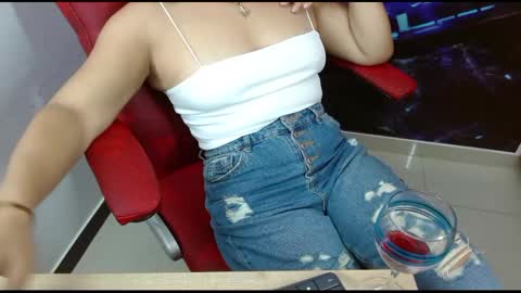 Abril Beltran online show from February 2025 09:17:02 PM