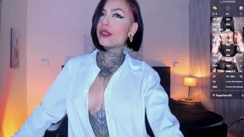 ABRILFACCINI online show from November 2025 01:33:02 PM