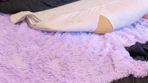 abrilmirren online show from April 2026 06:10:01 PM