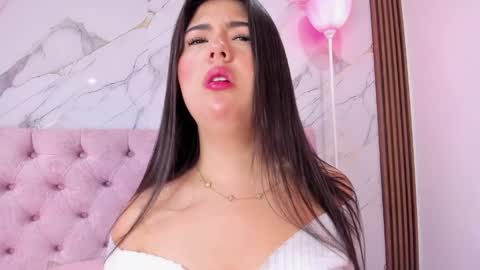 Abril online show from May 2026 11:37:01 AM