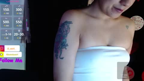 Absenta vert online show from February 2025 10:33:01 PM