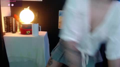 Absenta vert online show from November 2025 10:10:02 PM