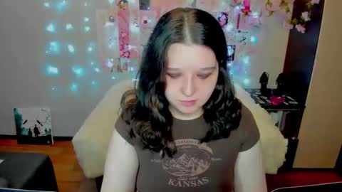 Kate online show from April 2026 12:23:01 AM