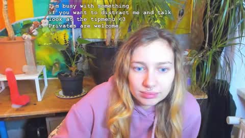 Snapshot of acidmelanie chatting on October 2025 06:28:02 PM Melanie online show from October 2025 06:28:02 PM