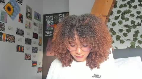 Snapshot of ada_gales_ chatting on December 2024 10:24:02 PM  Isa  online show from December 2024 10:24:02 PM