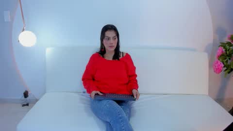    online show from December 2025 01:41:02 PM