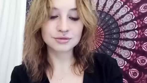 Adalyn online show from October 2025 05:28:01 AM