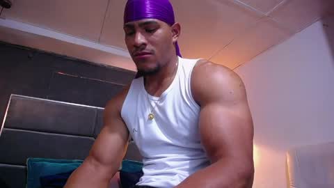 adam_fit19cm online show from April 2026 02:03:02 PM