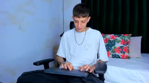 Snapshot of adam_hard_ chatting on February 2025 07:53:02 PM Adam online show from February 2025 07:53:02 PM