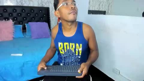 adam_morgan2 online show from January 2026 03:12:02 AM