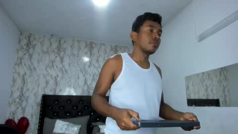 adam_morgan2 online show from February 2026 01:20:02 PM