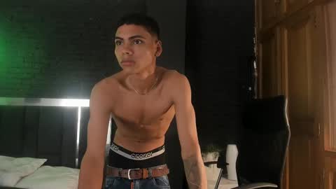 adam_piarse online show from March 2025 09:46:02 AM