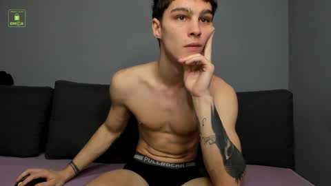 Adam online show from December 2025 12:58:02 PM