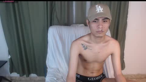 adam_sinclair online show from November 2025 05:01:02 PM