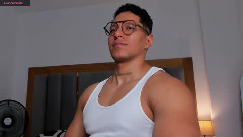 adambrocs1 online show from March 2025 08:07:02 PM