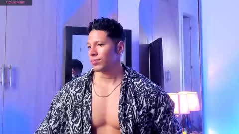 adambrocs1 online show from October 2025 03:05:02 AM