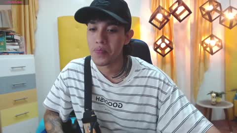 Adam online show from January 2025 03:40:02 AM