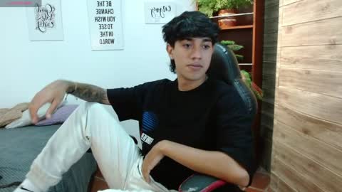 Adam online show from April 2026 09:08:02 PM