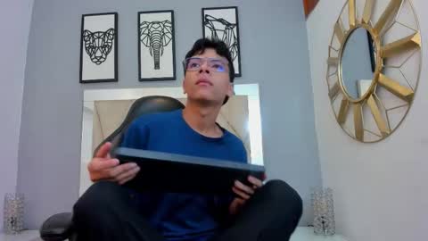 Adams Bobby online show from March 2026 11:14:01 AM