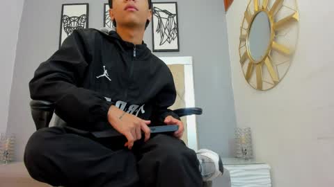 Adams Bobby online show from April 2026 11:11:01 AM