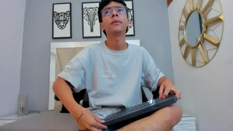 Adams Bobby online show from April 2026 11:05:01 AM