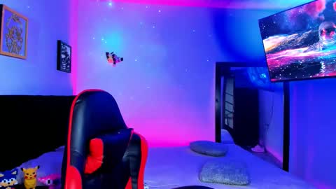 Adams online show from November 2025 11:00:01 AM