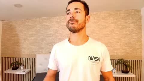 Im Adams Sanz online show from April 2026 09:37:02 PM