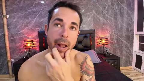 Im Adams Sanz online show from April 2026 03:50:01 PM