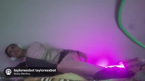 Snapshot of adamseve777 chatting on May 2026 11:50:01 AM TaylorSexbot online show from May 2026 11:50:01 AM