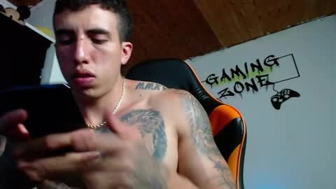 Snapshot of adan_hudson chatting on December 2024 10:34:01 PM Anderson online show from December 2024 10:34:01 PM