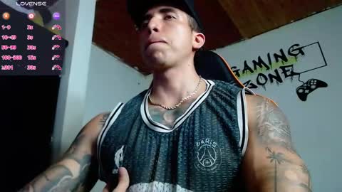 Snapshot of adan_hudson chatting on February 2025 11:04:01 PM Anderson online show from February 2025 11:04:01 PM