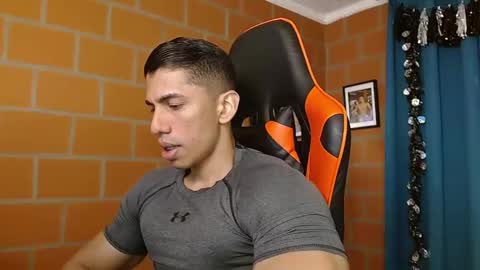 Adan Sin online show from February 2025 02:56:02 PM