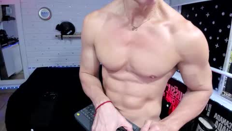 Adan online show from October 2025 09:25:02 PM