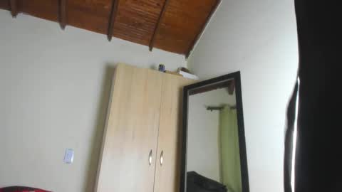   online show from November 2025 11:05:02 PM