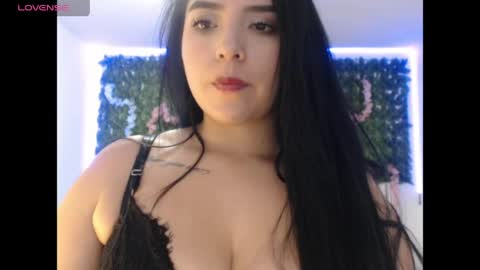 Adara online show from April 2026 07:07:02 PM