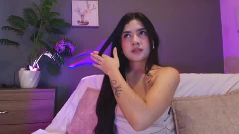  Adara Johnson  online show from May 2026 12:22:02 PM