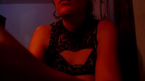 amy        online show from February 2025 01:43:02 PM